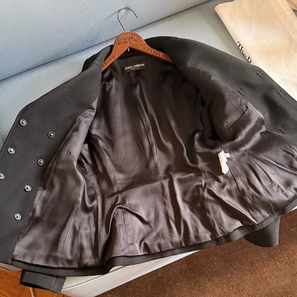 Dolce & Gabbana Elegant Black Blazer - Picture 6 of 7